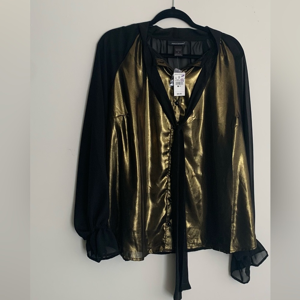 Ashley Stewart festive gold & black blouse!